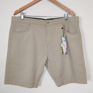 Kyodan Golf Men's Shorts NEW Size 36 Flat Front Slim Fit Beige Quick Dry UPF50+